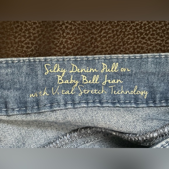 Hot In Hollywood Silky Denim Pull On Baby Bell Jeans Size 1X - Picture 7 of 9